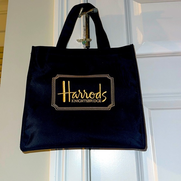 Harrods Handbags - Harrods Knightsbridge tote 10 x 10 never been worn